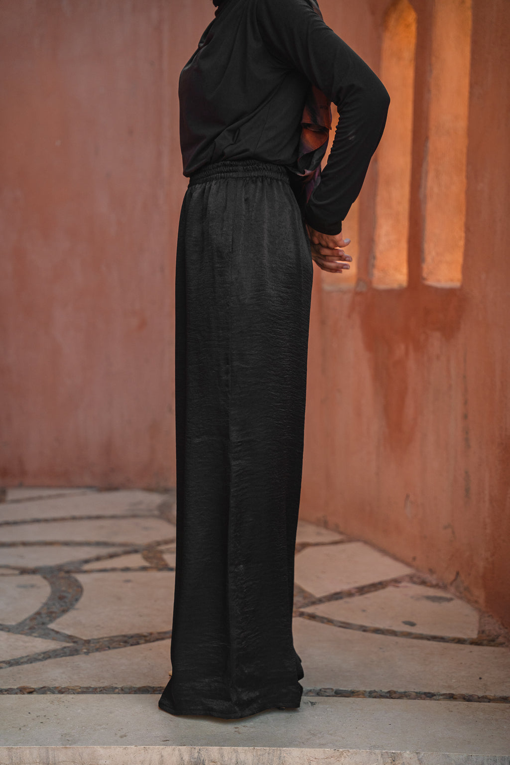 Sway Satin Pants - Black